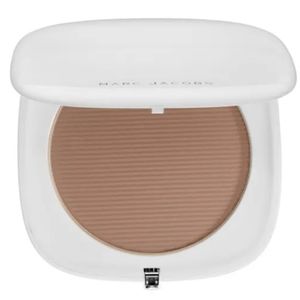 Discontinued Marc Jacobs Omega bronzer in tantastic